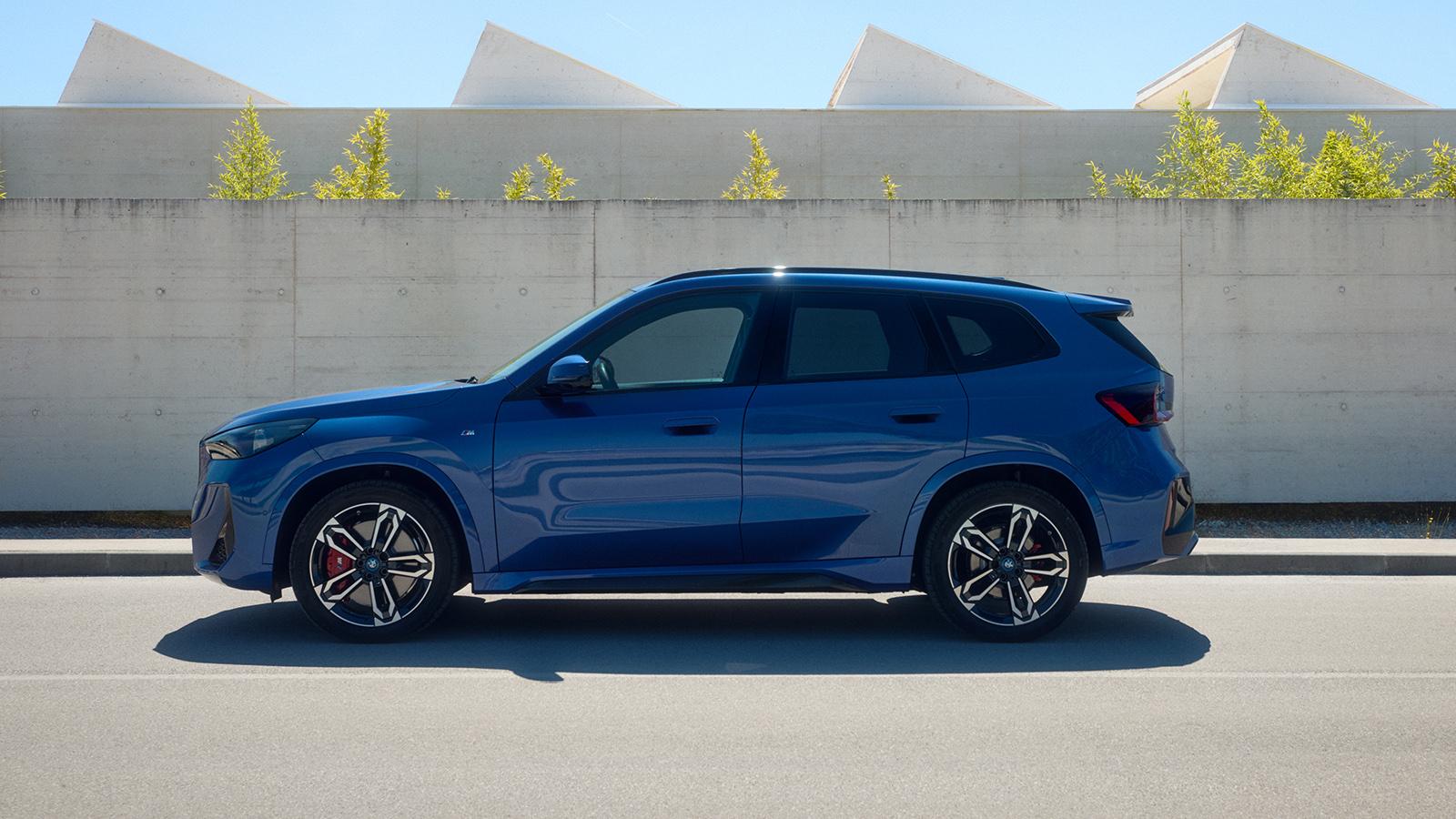 BMW IX1 רכב חשמלי בפחות מ־300 אלף ש"ח